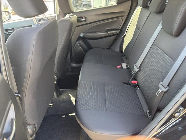 Suzuki SWIFT 1.2 Stijl Automaat / NL Auto / Applecarplay / AndroidAuto / Climate Control / Camera / Cruise Control /
