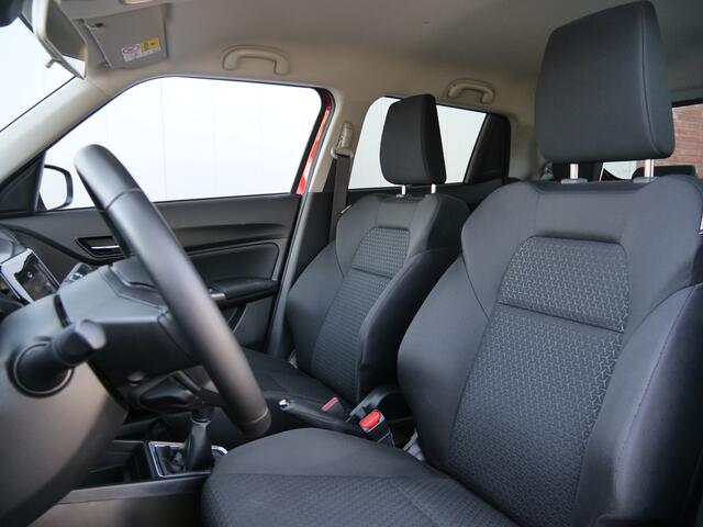 Suzuki SWIFT 1.2 Style 83pk Smart Hybrid LED / Navigatie / Camera / Keyless