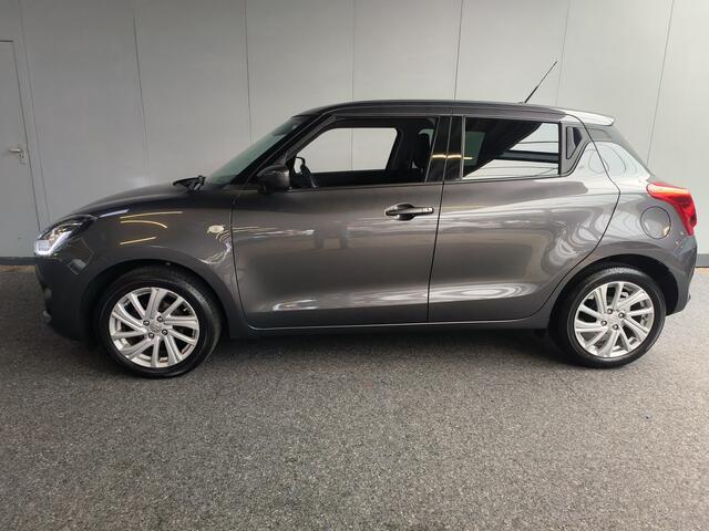 Suzuki SWIFT 1.2 Select Smart Hybrid uit 2021 Rijklaar + 12 maanden Bovag-garantie Henk Jongen Auto's in Helmond, al 50 jaar service zoals 't hoort!