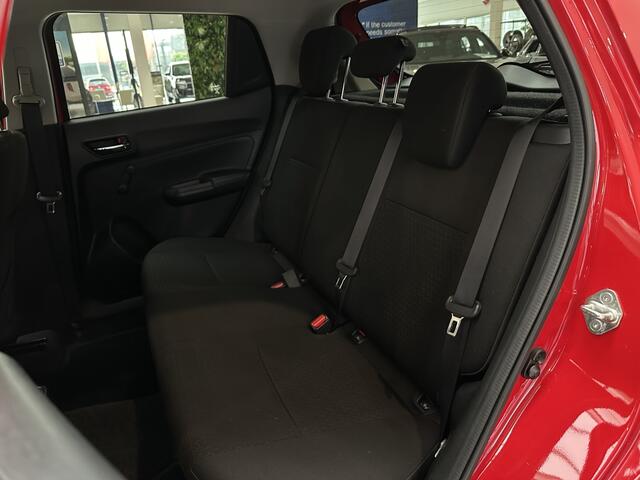 Suzuki SWIFT 1.2 Select SmartHyb [ CAMERA I AIRCO I STOELVERWARMING ]