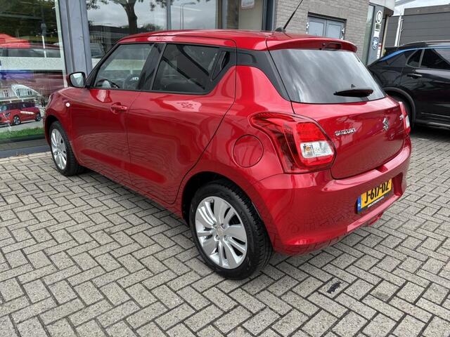 Suzuki SWIFT 1.2 Select Automaat | Achteruitrijcamera | Rood