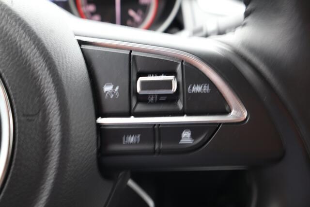 Suzuki SWIFT 1.2 Style Hybrid AdaptiveCruise/Keyless/Trekhaak/AllSeasons