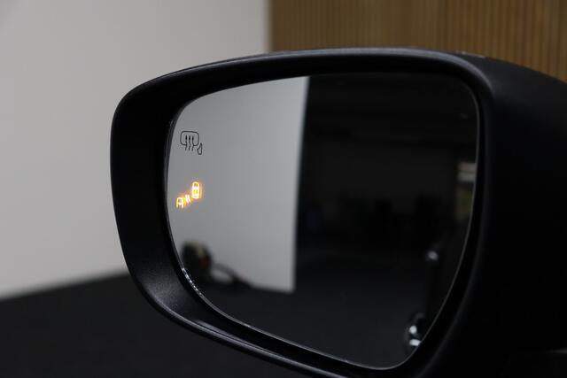 Suzuki SWIFT 1.2 Select Smart Hybrid | Adaptive-cruise | Camera | Apple Carplay & Android Auto | Navigatie | Keyless | Dodehoekdetectie