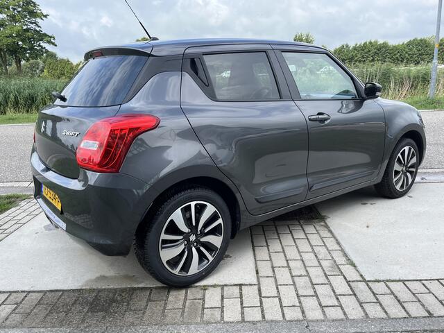 Suzuki SWIFT 1.2 Stijl / Automaat / 4-cilinders / Apple Carplay - Android Auto / Stoelverw. / Camera /