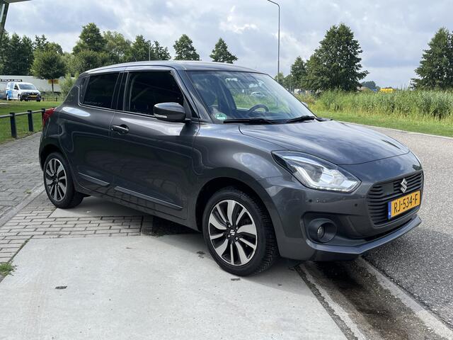 Suzuki SWIFT 1.2 Stijl / Automaat / 4-cilinders / Apple Carplay - Android Auto / Stoelverw. / Camera /