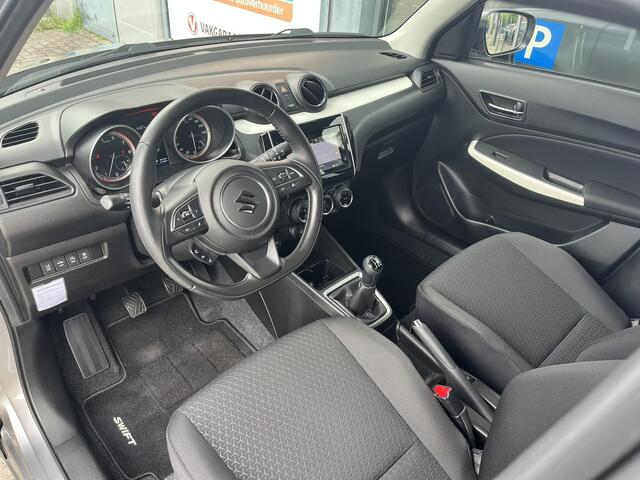 Suzuki SWIFT 1.0 Stijl Smart Hybrid | Trekhaak afneembaar |