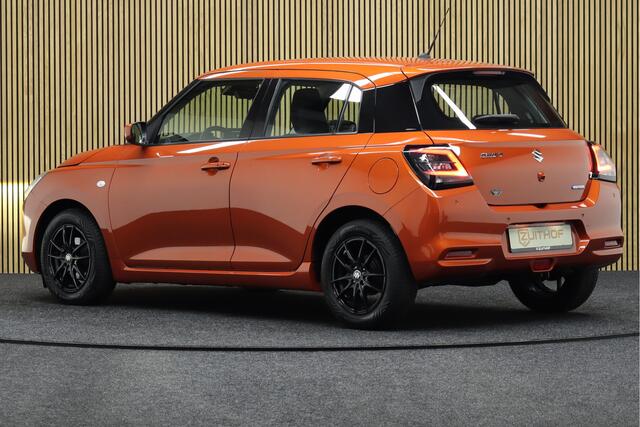 Suzuki SWIFT 1.2 Comfort Smart Hybrid | Adaptive-cruise | Camera | Apple Carplay & Android Auto | Keyless | Navigatie | Dodehoekdetectie