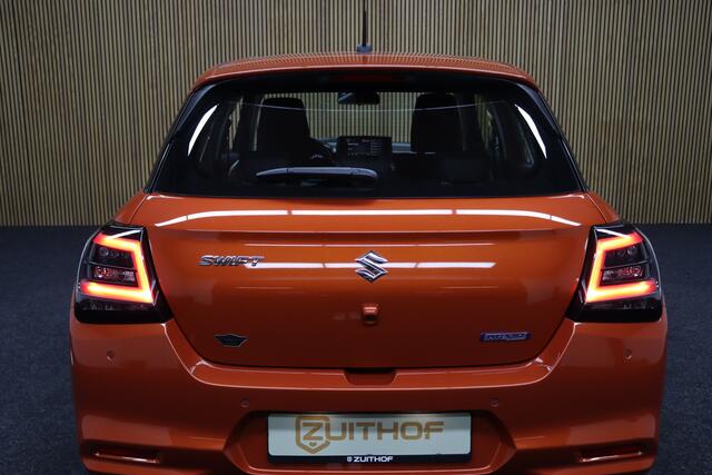 Suzuki SWIFT 1.2 Comfort Smart Hybrid | Adaptive-cruise | Camera | Apple Carplay & Android Auto | Keyless | Navigatie | Dodehoekdetectie