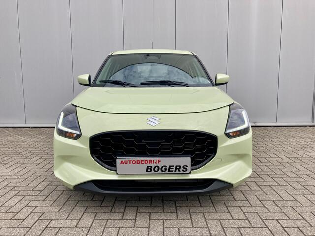 Suzuki SWIFT 1.2 Style Smart Hybrid Automaat Climate Control, Cruise Control, Keyless Entry, Lichtmetalen velgen