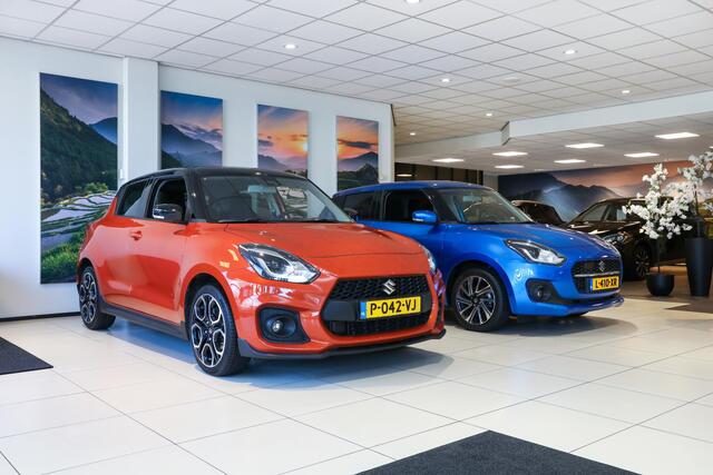 Suzuki SWIFT 1.2 Style Smart Hybrid | TREKHAAK | RIJKLAARPRIJS |