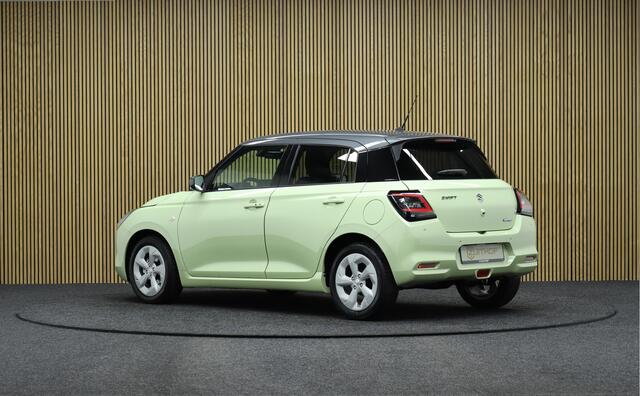 Suzuki SWIFT 1.2 Automaat Select Smart Hybrid | ¤3.000,- Demo voordeel! | Adaptive-cruise | Navigatie | Parkeerhulp | Apple Carplay & Android Auto | Camera | Parkeerhulp | Keyless | Dodehoekdetectie