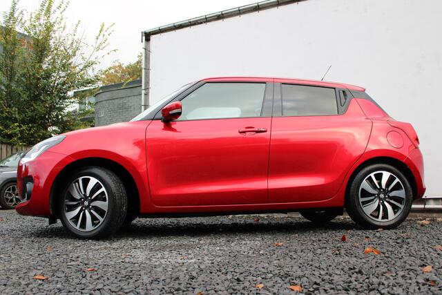 Suzuki SWIFT 1.2 Stijl Smart Hybrid Trekhaak, Achterruitrijcamera, Keyless, Style uitvoering!