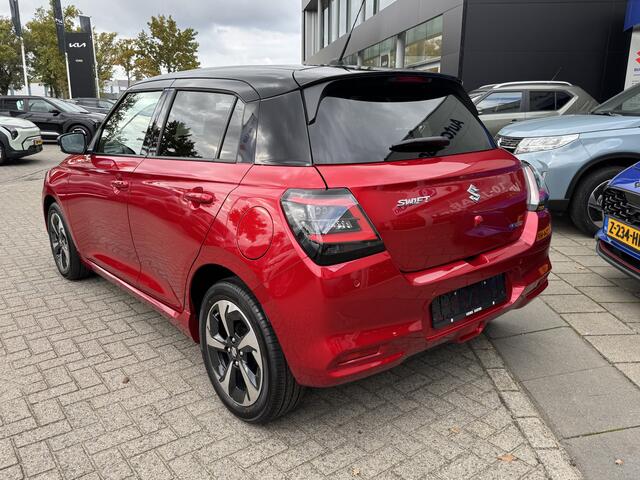 Suzuki SWIFT 1.2 Style Smart Hybrid Nu met ¤2.300 klantvoordeel info: M.Safari