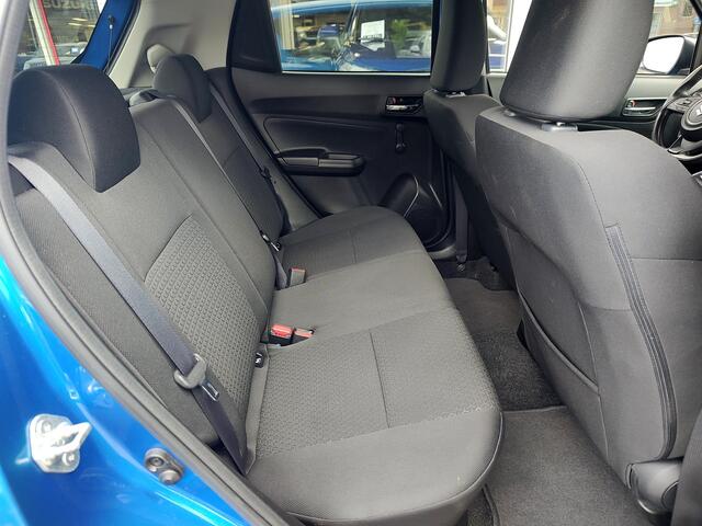 Suzuki SWIFT 1.2 SELECT AUTOMAAT Navi | Stoelverwarming | Camera