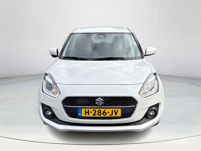 Suzuki SWIFT 1.2 Stijl Smart Hybrid **NAVIGATIE/ STOELVERWARMING/ KEYLESS/ ADAPTIEF CRUISE CONTROL/ 36 MAANDEN GARANTIE**