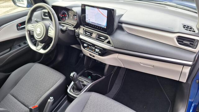 Suzuki SWIFT 1.2 Style Smart Hybrid