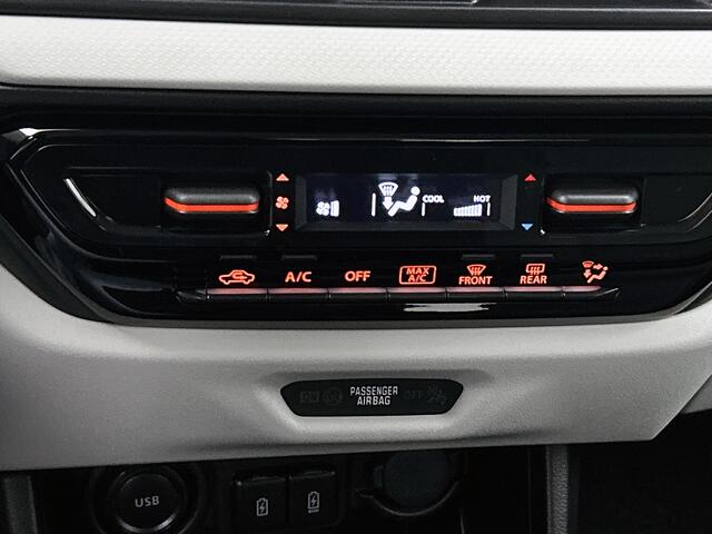 Suzuki SWIFT 1.2 Select Smart Hybrid | BTW Voertuig | Achteruitrijcamera | Stoelverwarming |