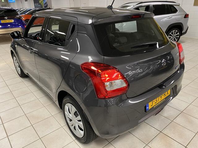 Suzuki SWIFT 1.2 Comfort Smart Hybrid