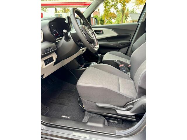 Suzuki SWIFT 1.2 Style Smart Hybrid, Navi, Pdc