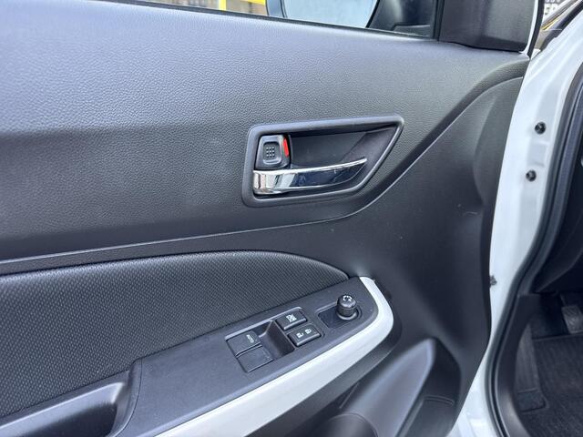 Suzuki SWIFT 1.2 Comfort Smart Hybrid 12 maanden BOVAG garantie