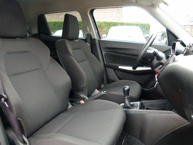 Suzuki SWIFT 1.2 Select Smart Hybrid, LMV/CARPLAY/CAMERA