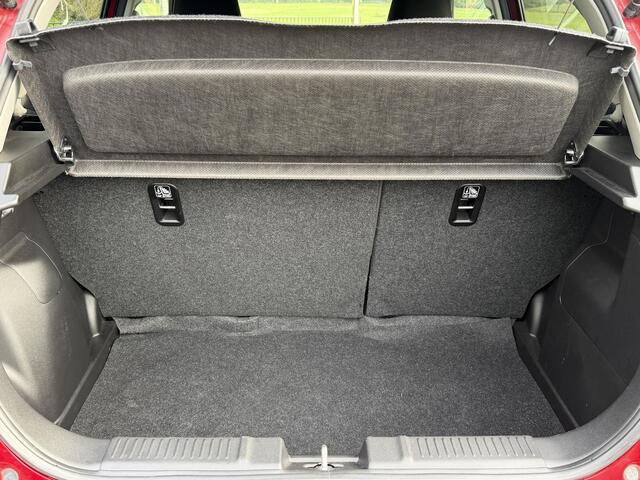 Suzuki SWIFT 1.2 Select Smart Hybrid / Navi / Camera / Adaptive Cruise / Keyless / Stoelverwarming / Carplay