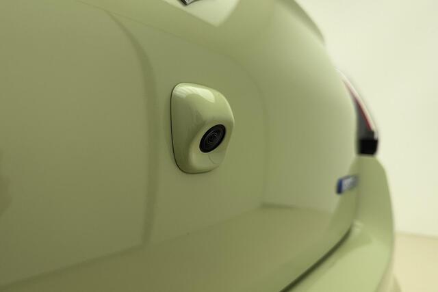 Suzuki SWIFT 1.2 Style Smart Hybrid 82pk | Climate Control | Navigatie | Cruise Control Adaptief | Lichtmetalen Velgen | Camera | GT-Kit | Dodehoek Detectie