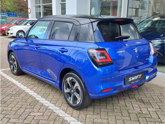 Suzuki SWIFT 1.2 STYLE SMART HYBRID CVT DIRECT BESCHIKBAAR! | Tot 10 JAAR GARANTIE! | Inclusief ¤ 2.500,- Voorraad Voordeel