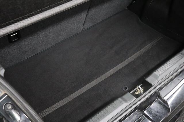 Suzuki SWIFT 1.2 Style Smart Hybrid | Adaptive-cruise | Afneembare Trekhaak | Camera | Clima | Apple Carplay & Android Auto | Navigatie | Parkeerhulp | Keyless | Dodehoekdetectie