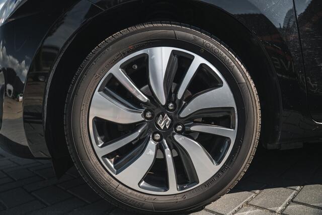 Suzuki SWIFT 1.0 STIJL SMART HYBR 1e eigenaar!!