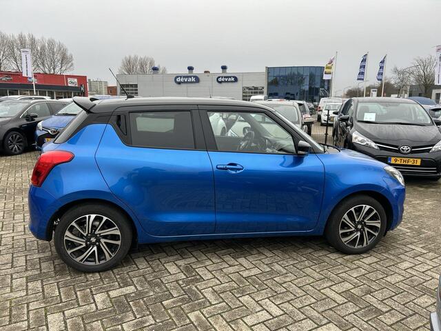 Suzuki SWIFT 1.2 Style Smart Hybrid RIJKLAAR | Navigatie | Climate Control | Cruise Control | Camera | Dubbele Uitlaat