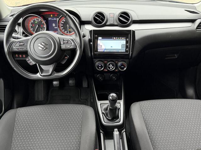 Suzuki SWIFT 1.2 Stijl Smart Hybrid / Navi / Camera / Clima / Adaptive Cruise / Keyless / Stoelverwarming / Carplay