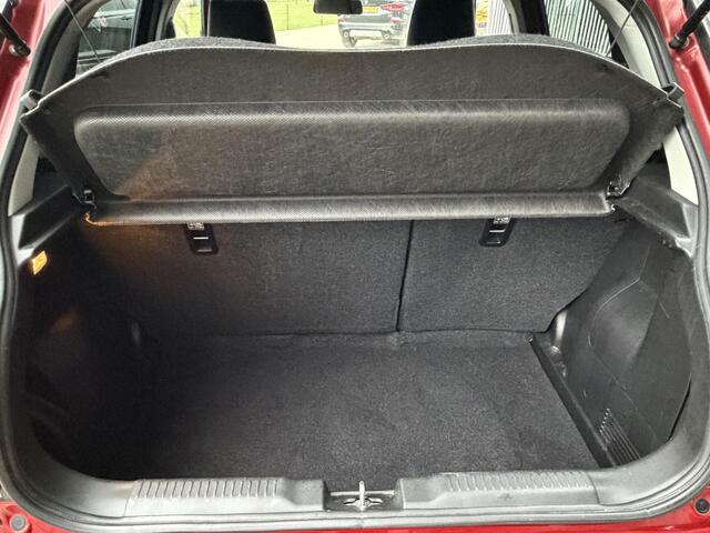 Suzuki SWIFT 1.2 Stijl Smart Hybrid / Navi / Camera / Clima / Adaptive Cruise / Keyless / Stoelverwarming / Carplay