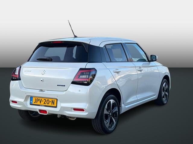 Suzuki SWIFT 1.2 Style Smart Hybrid | Climate Control | 10 JAAR GARANTIE! | Navi | Camera | Rijklaarprijs!!