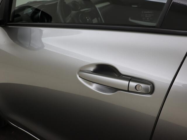 Suzuki SWIFT 1.2 Select | Airco | Achteruitrijcamera | Voorstoelen verwarmd |