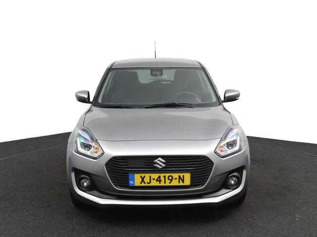 Suzuki SWIFT 1.2 Stijl Smart Hybrid | Trekhaak | Keyless Entry | Cruise control | Stoelverwarming | Navigatie |