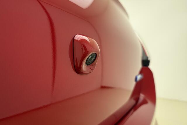 Suzuki SWIFT 1.2 Select Smart Hybrid 83pk | Navigatie | Camera | Cruise Control Adaptief | Lichtmetalen Velgen | Keyless Entry & Start | All Season Banden | Stoelverwarming