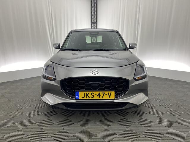 Suzuki SWIFT 5-deurs 1.2 Style Smart Hybrid | Apple carplay | Navi | Camera | Dodehoek | Adaptive Cruise |