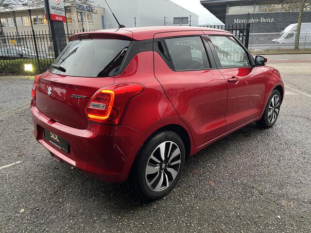 Suzuki SWIFT 1.2 Stijl // ADAPT. CRUISE // CLIMA // STOELVERWARMING // LED // KEYLESS // CAMERA // NAVI+CARPLAY //