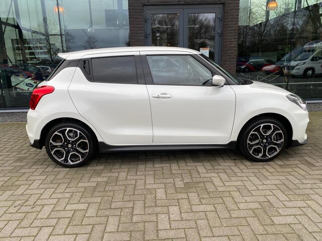 Suzuki SWIFT 1.4 Sport Smart Hybrid