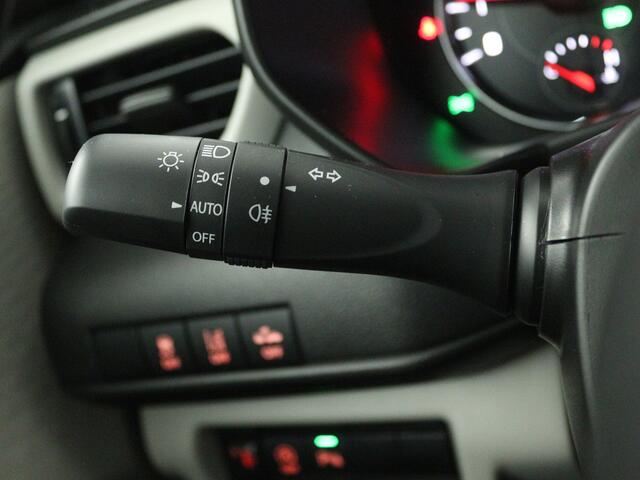 Suzuki SWIFT 1.2 Comfort Smart Hybrid | Apple Carplay / Android Auto (Navigatie) | Climate Control | Keyless Entry | Achteruitrijcamera |