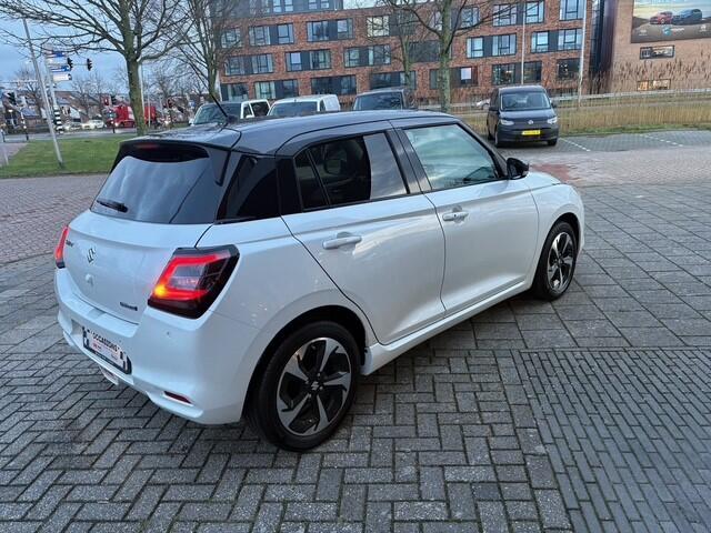 Suzuki SWIFT 1.2 Style Smart Hybrid | Navi | Camera | Cruise | 15.871 km Dealeronderhouden