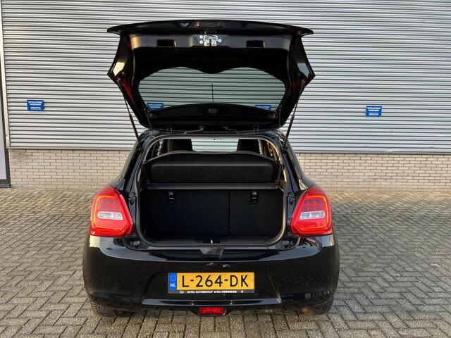 Suzuki SWIFT 1.2 Stijl Automaat | Apple Carplay & Android Auto | Climate Control | Adaptieve Cruise Control | Elek. Inklapbare Buitenspiegels | All Season Banden