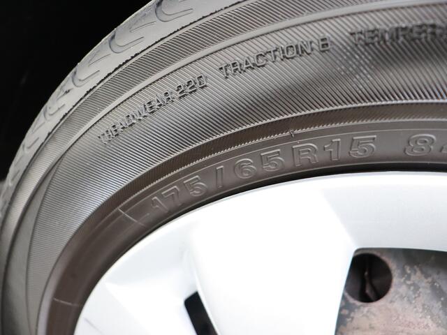 Suzuki SWIFT 1.2 Comfort Smart Hybrid | Airconditioning | Bluetooth | Metallic lak |