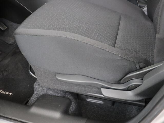 Suzuki SWIFT 1.2 Comfort Smart Hybrid | Airconditioning | Bluetooth | Metallic lak |