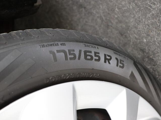 Suzuki SWIFT 1.2 Comfort Smart Hybrid | Airconditioning | Metallic lak | Bluetooth |