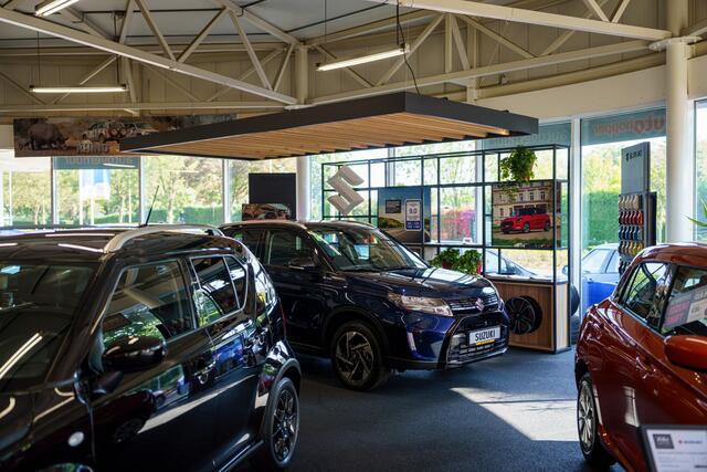 Suzuki SWIFT 1.2 Select * Stoelverwarming * Achteruitrijcamera *