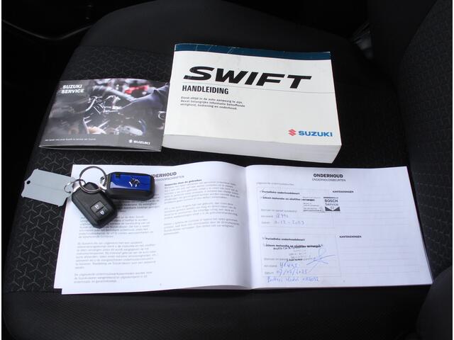 Suzuki SWIFT 1.2 Style Smart Hybrid CLIMATE | CARPLAY | LMV16 | ADAPCRUISE | LED | DAB | PDCA | STOELVERW | CAMERA