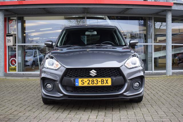 Suzuki SWIFT 1.4 Sport Smart Hybrid | 1ste Eigenaar | Navigatie | Camera | Stoelverwarming |