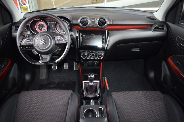 Suzuki SWIFT 1.4 Sport Smart Hybrid | 1ste Eigenaar | Navigatie | Camera | Stoelverwarming |